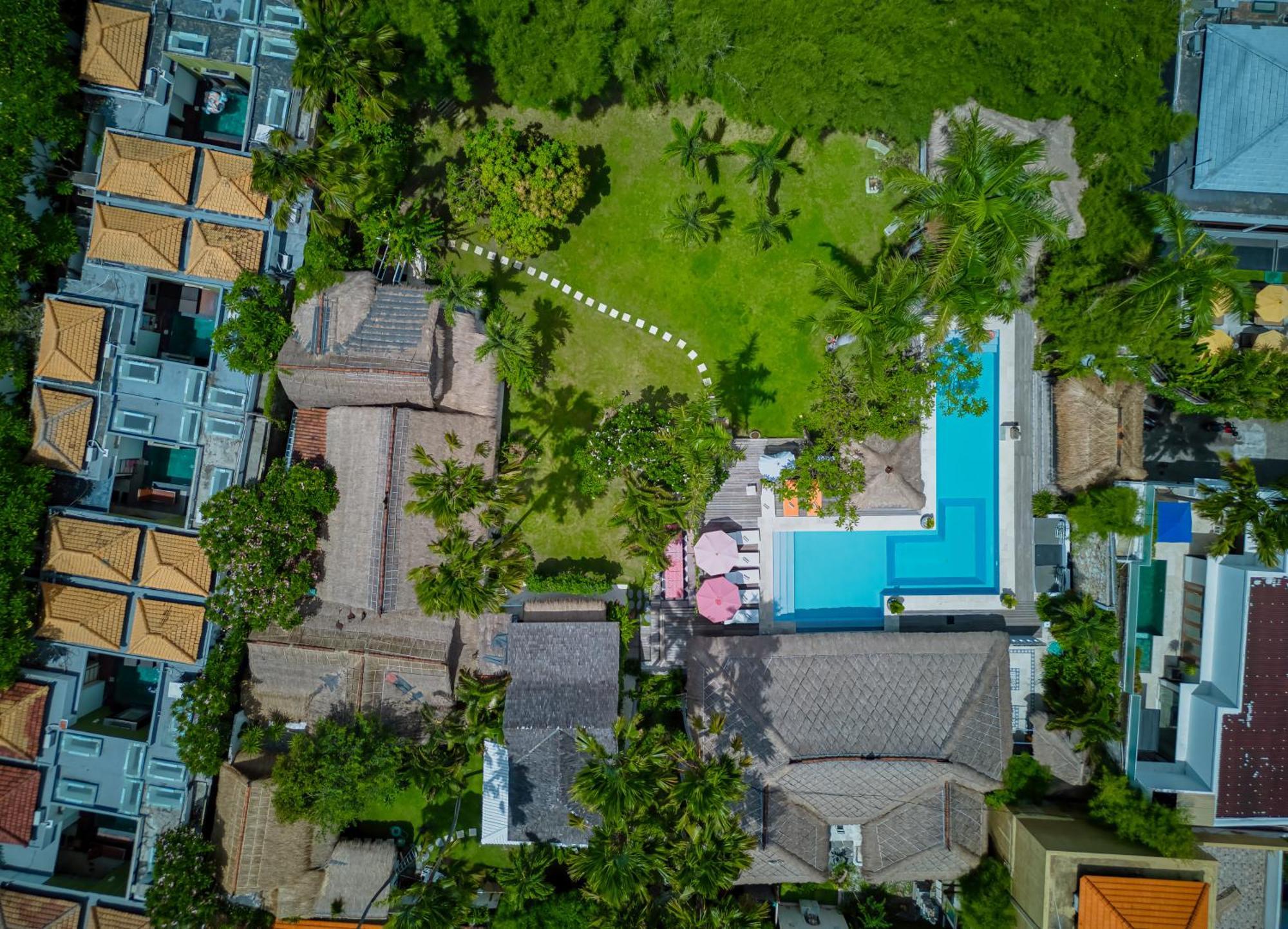 Villa Kalis, 10 Bedroom Family And Group Villa Seminyak  Ngoại thất bức ảnh