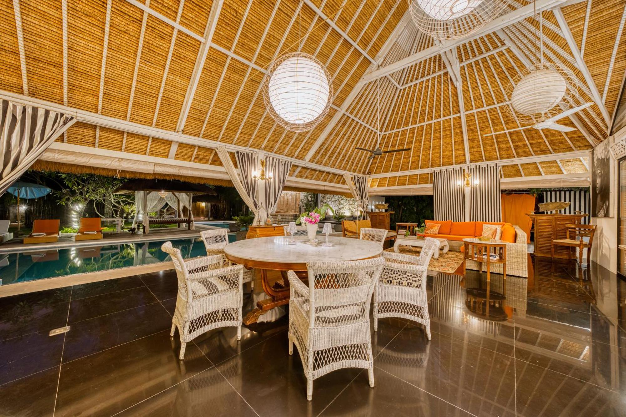 Villa Kalis, 10 Bedroom Family And Group Villa Seminyak  Ngoại thất bức ảnh