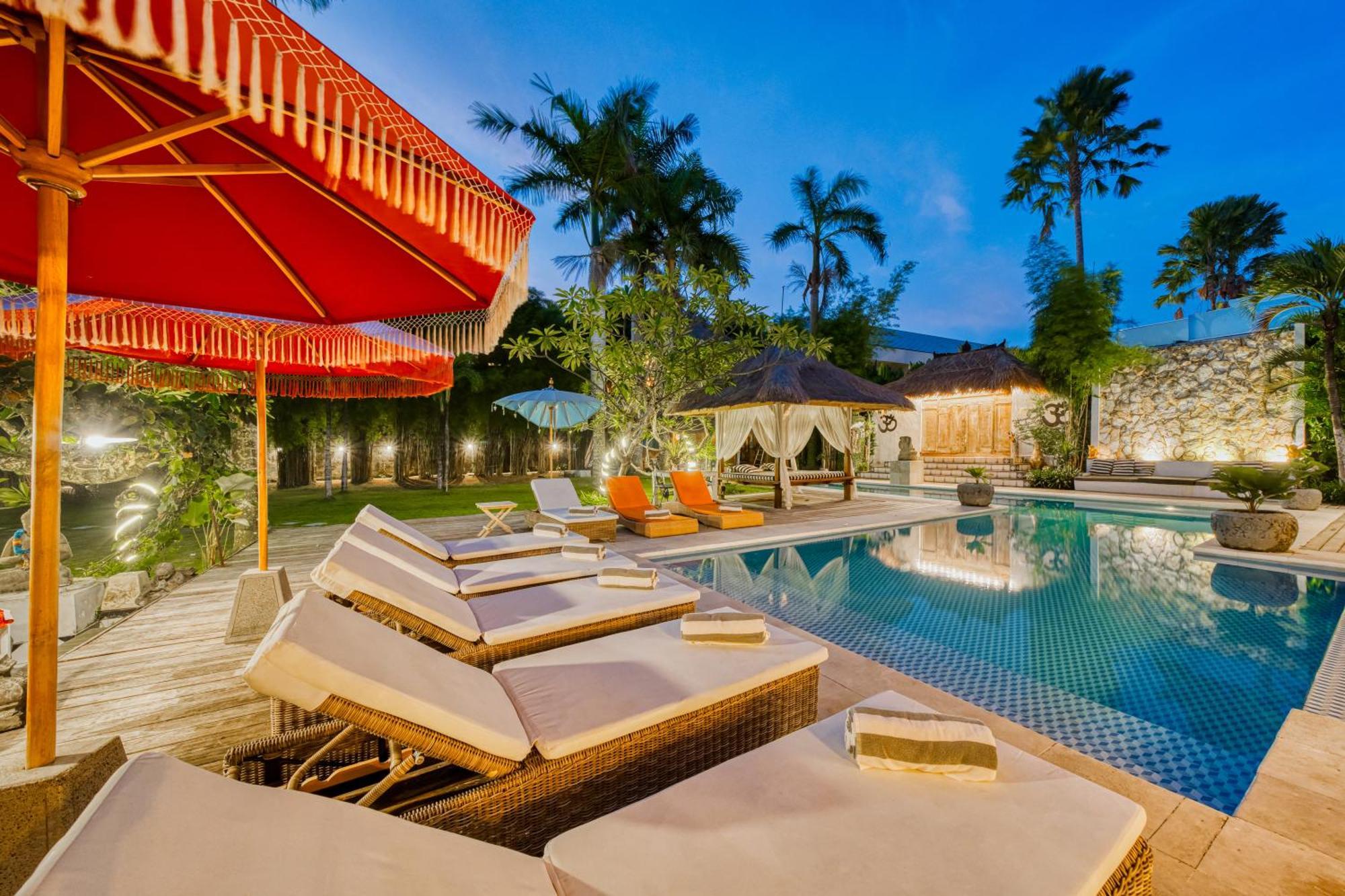 Villa Kalis, 10 Bedroom Family And Group Villa Seminyak  Ngoại thất bức ảnh