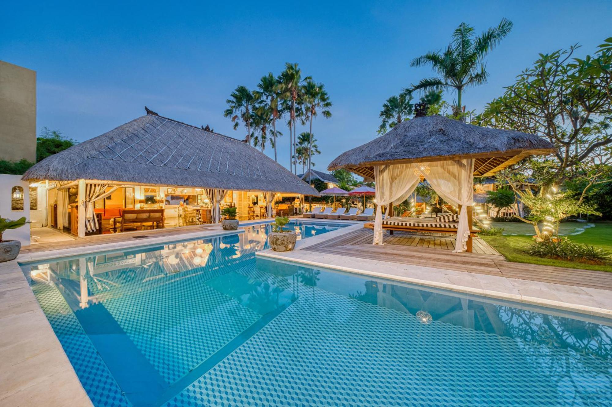 Villa Kalis, 10 Bedroom Family And Group Villa Seminyak  Ngoại thất bức ảnh