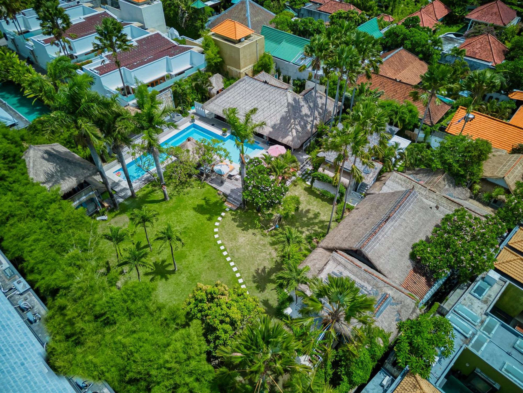 Villa Kalis, 10 Bedroom Family And Group Villa Seminyak  Ngoại thất bức ảnh